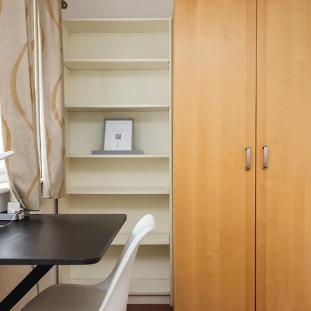 Vibrant Clapham Double Bedroom 伦敦 外观 照片