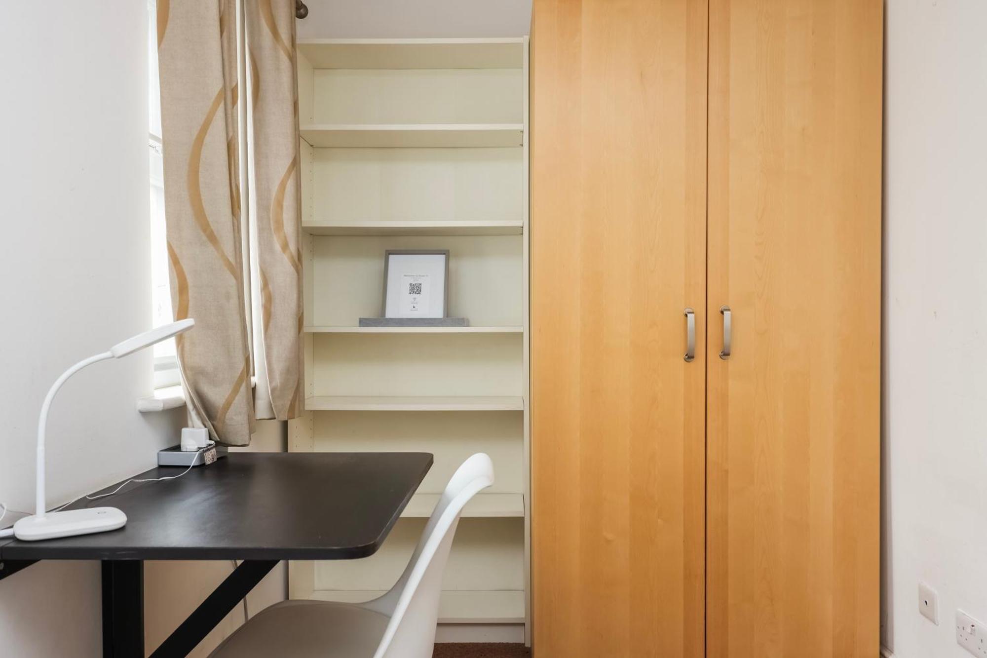 Vibrant Clapham Double Bedroom 伦敦 外观 照片